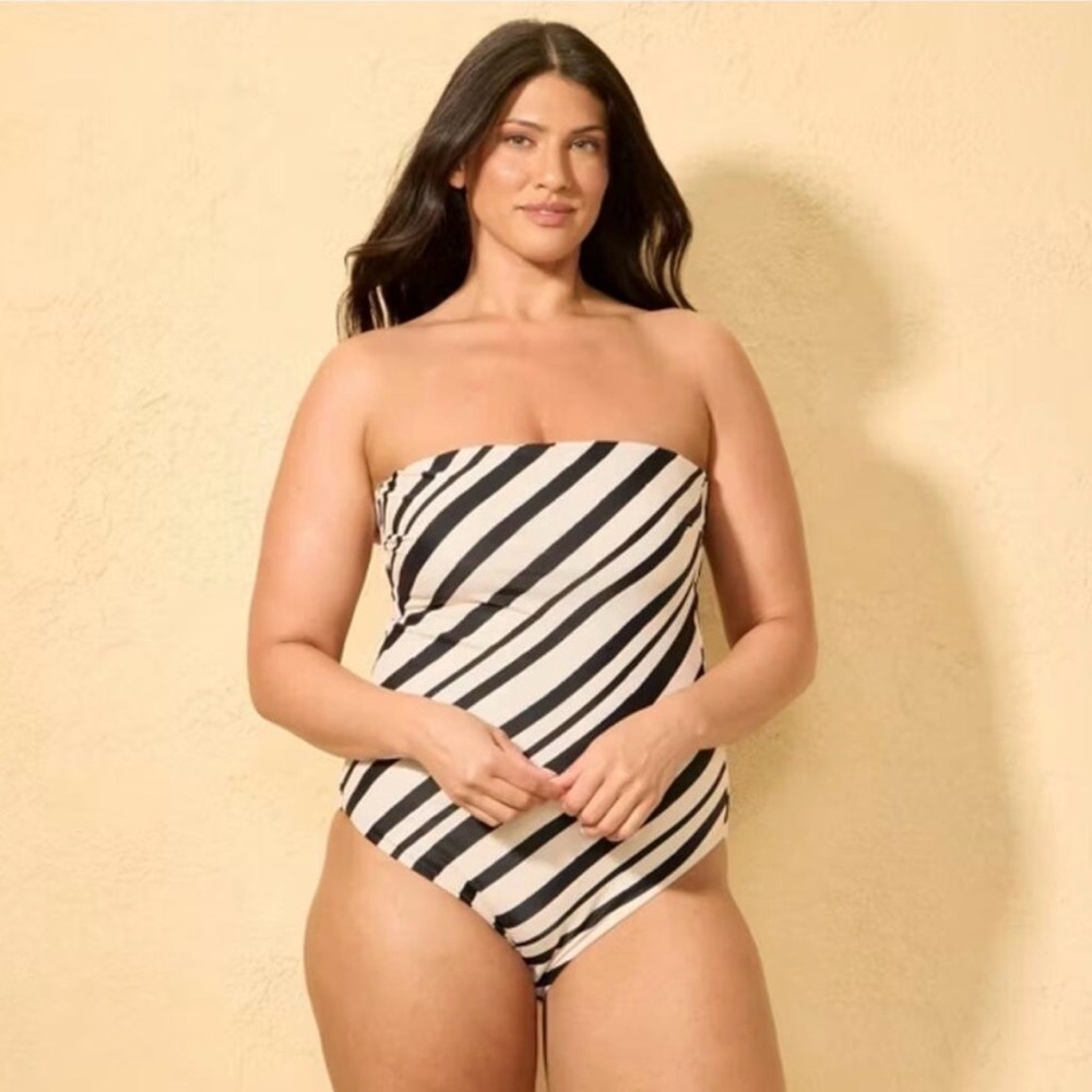 Shade & Shore Strapless Diagonal Stripe One-Piece Swimsuit- with removable strap